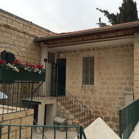 The Templer Apartment Jerusalem Exterior photo